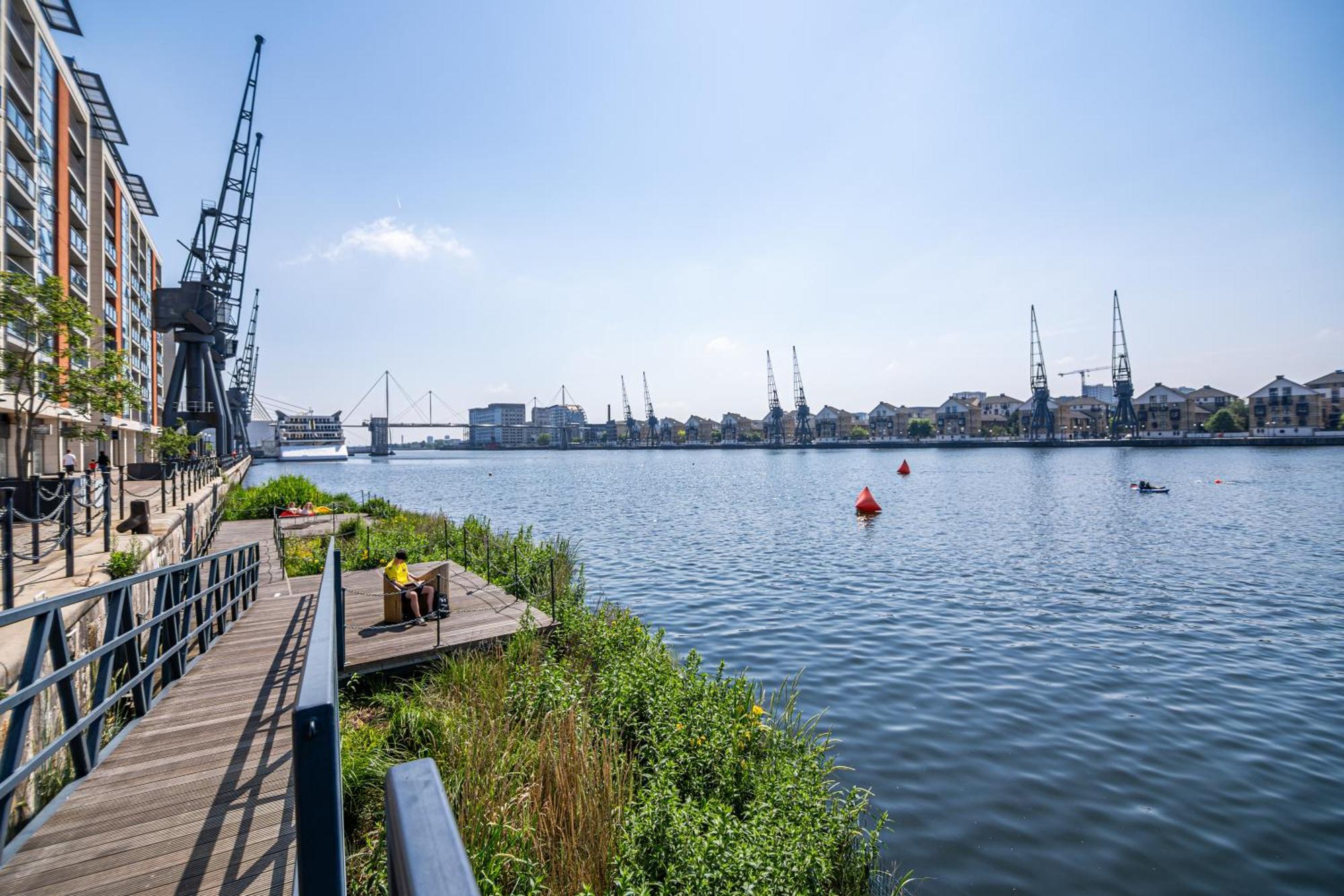 Excel London Majestic Apartment Екстериор снимка