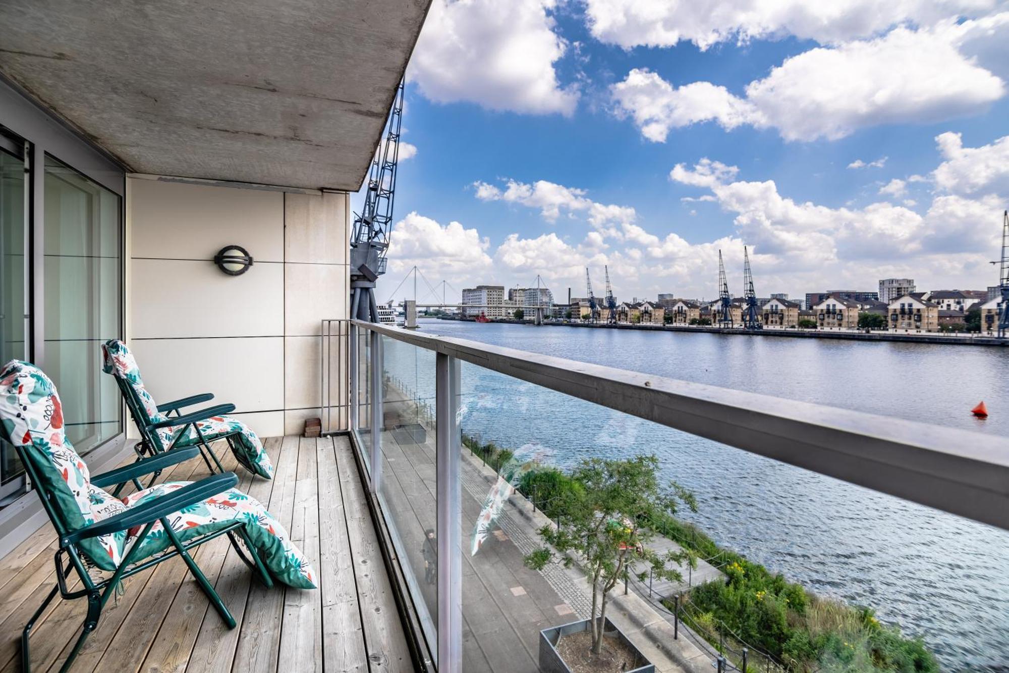 Excel London Majestic Apartment Екстериор снимка