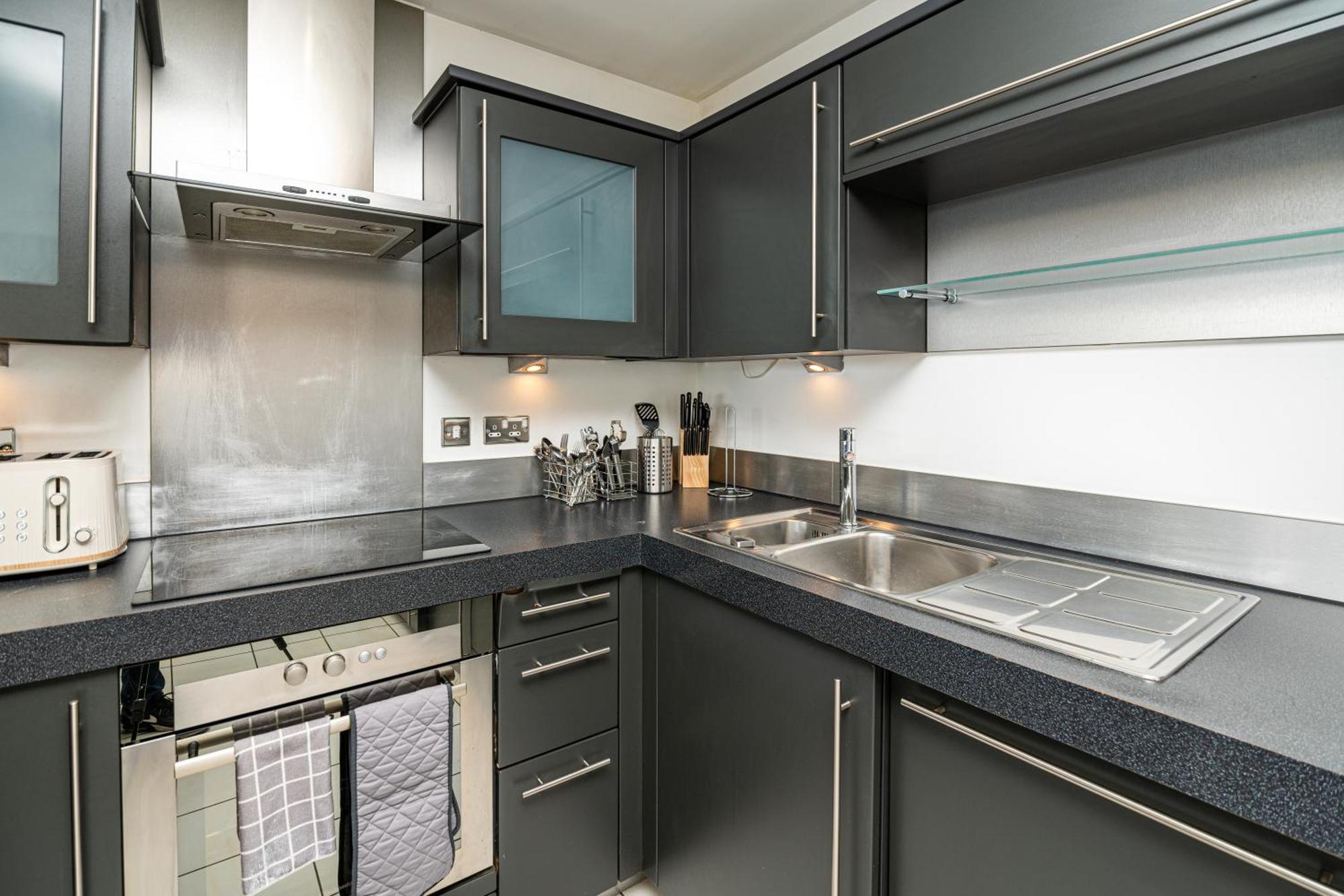 Excel London Majestic Apartment Екстериор снимка