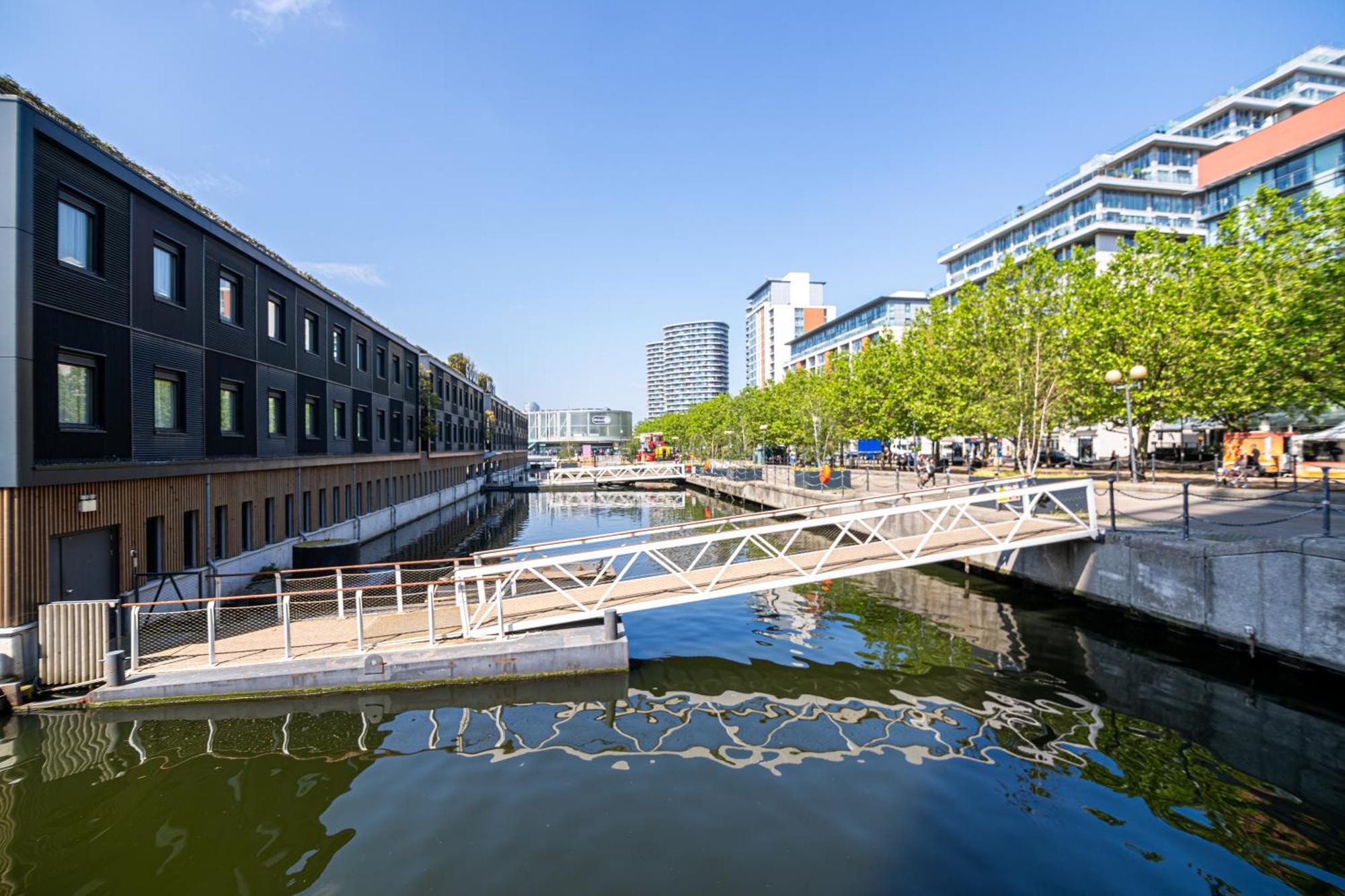 Excel London Majestic Apartment Екстериор снимка