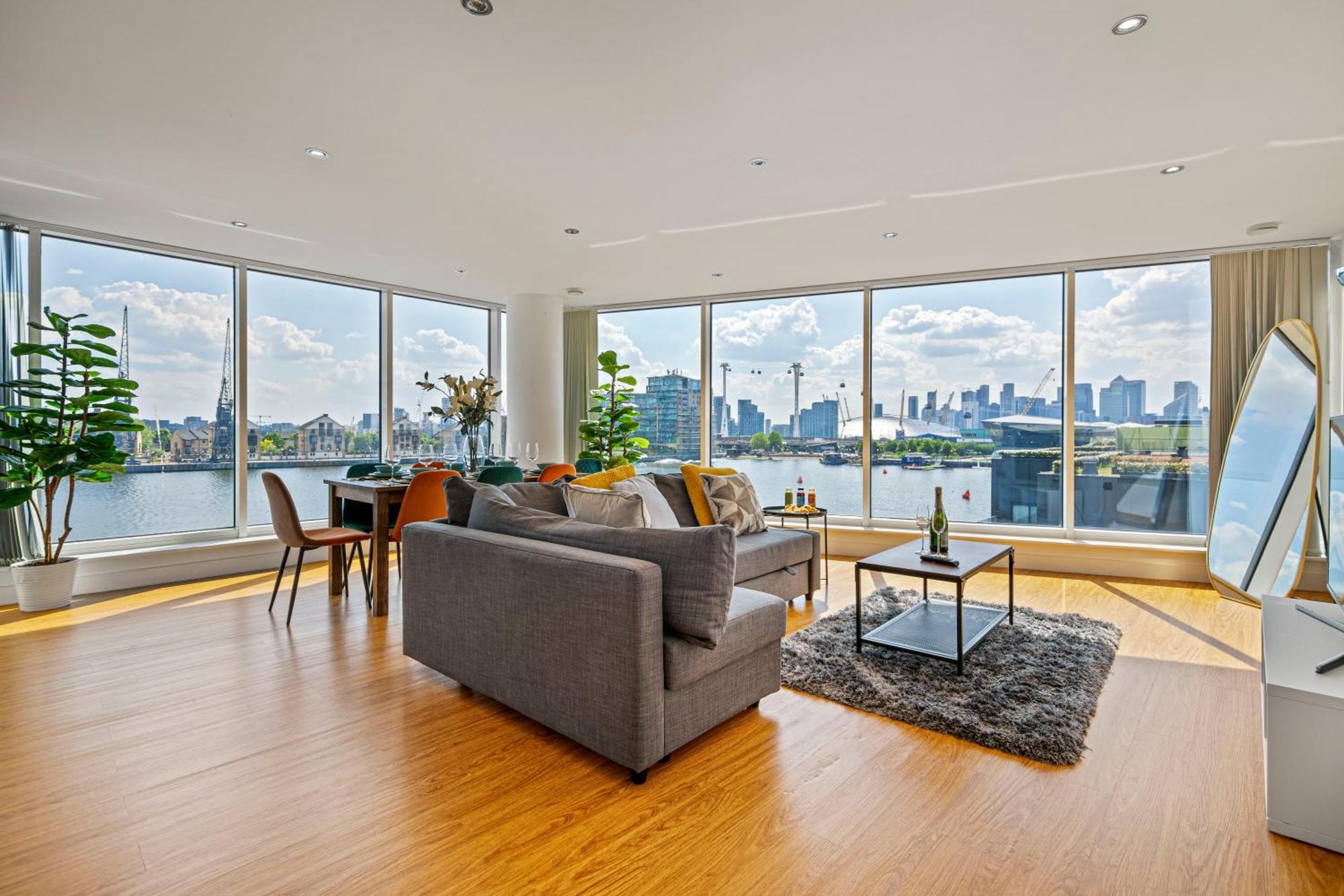 Excel London Majestic Apartment Екстериор снимка
